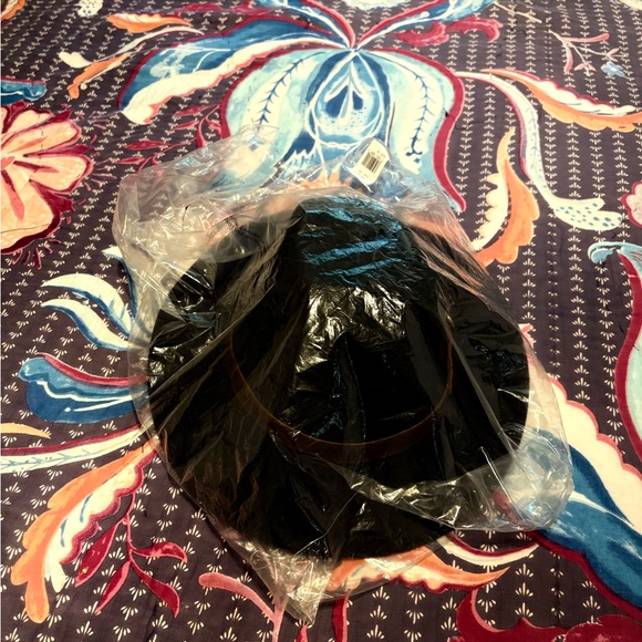 Frye Black Fedora with Brown Band - Picture 4 of 7